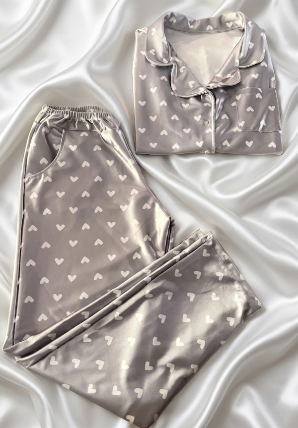 Producto - Camisero Largo Raso MC Gris Corazones