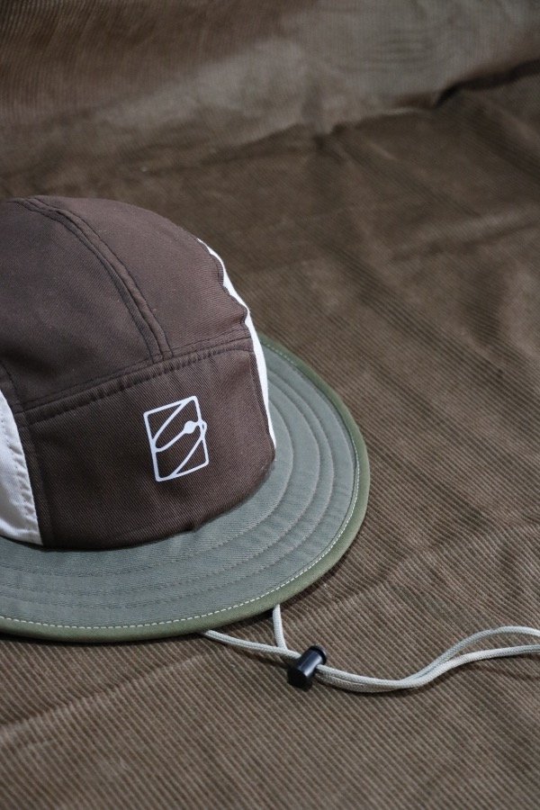 Producto - Sombrero ala corta marron verde y blanco