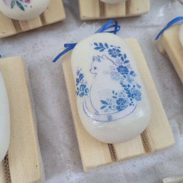 Producto - JABON GATITO CON FLORES AZULES