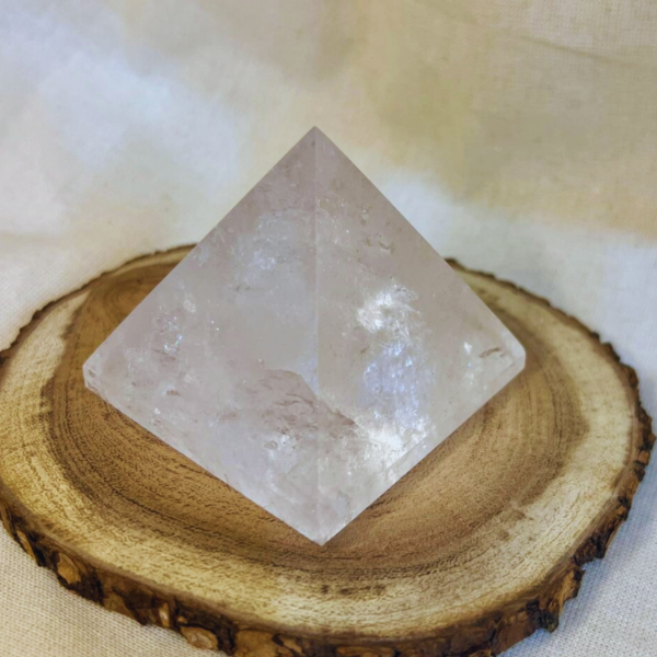 Producto - Piramide Cuarzo cristal 06