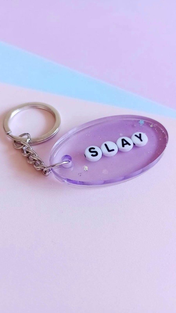 Producto - Llavero - Slay (lila)