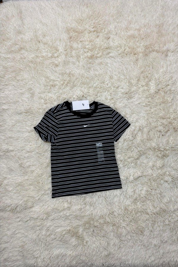 Producto - Remera Nike Mujer
