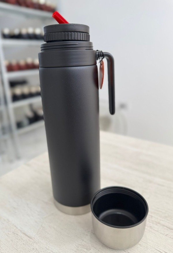 Producto - TERMO MEDIA MANIJA ACERO INOX NEGRO 1L