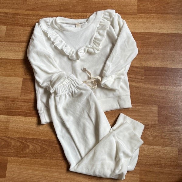 Producto - Conjunto Plush Blanco 3A