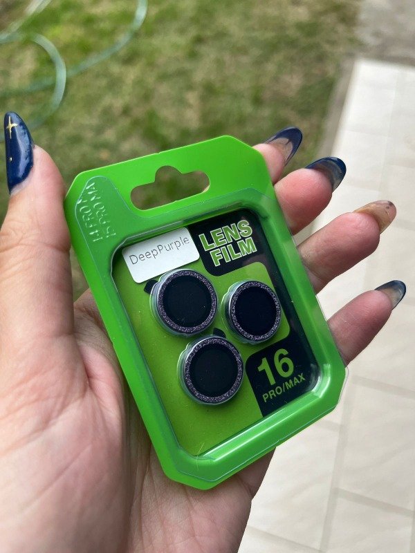 Producto - Iph 16 pro y iph 16 pro max protector de camara brillo violeta