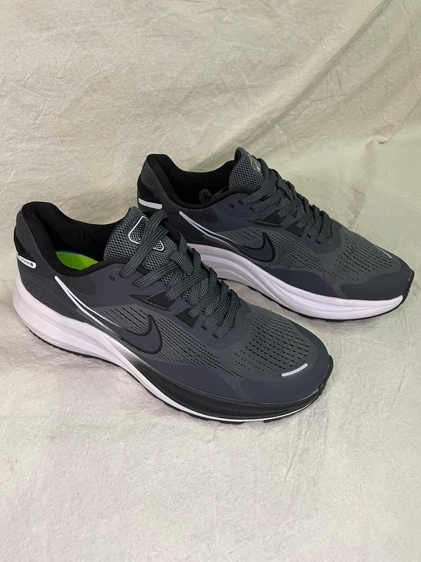 Producto - Nike Air Zoom Pegasus Greys
