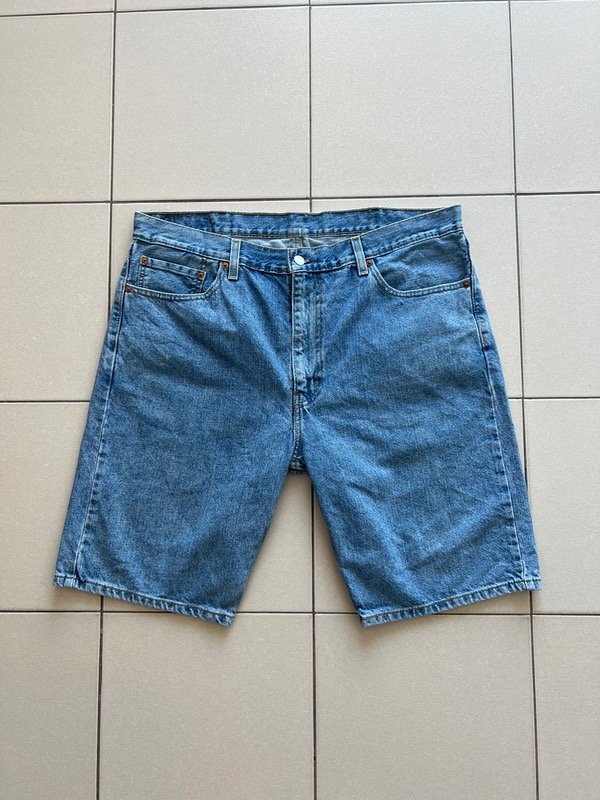 Producto - Bermuda Levis 505 T38