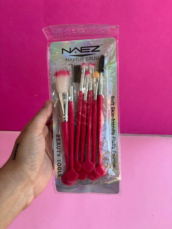 Producto - Set de brochas x7pcs Naez
