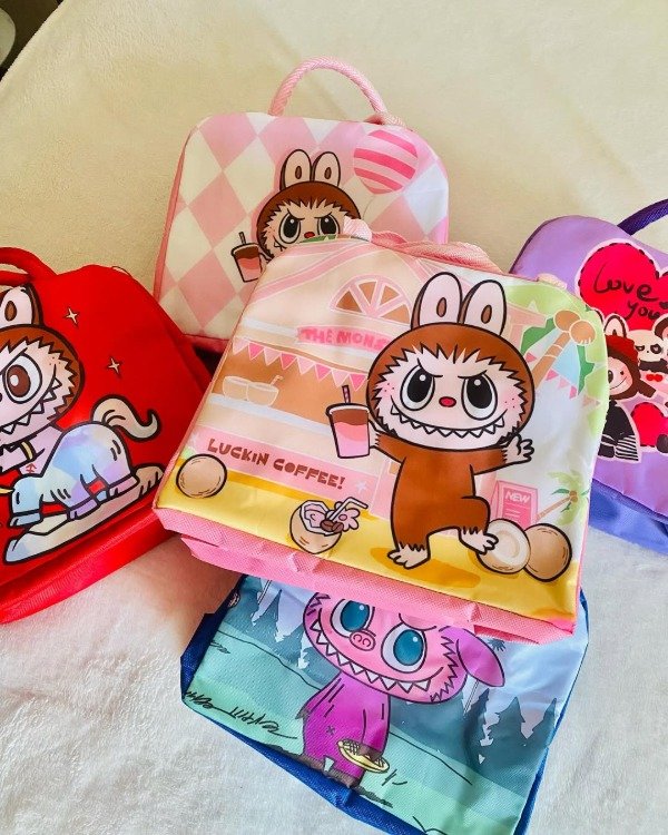 Producto - Lunchera labubu