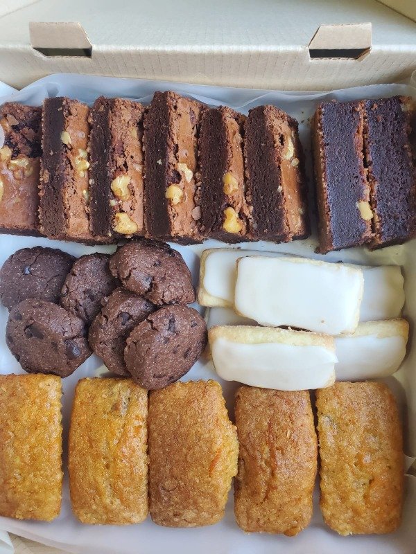 Producto - BOX MIX DULCES