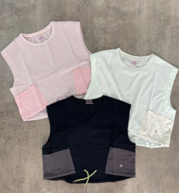 Producto - REMERA REGULABLE ADA