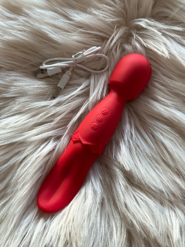 Producto - VIBRADOR CON LENGUA EN EXTREMO EN ROJO