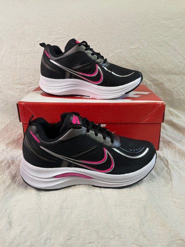 Producto - Nike Zoom Pink Black