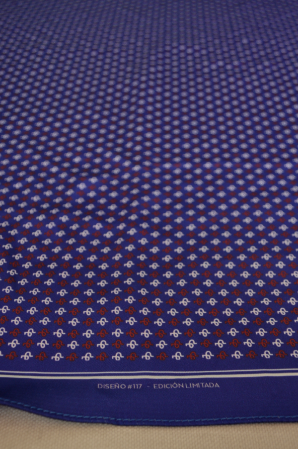 Producto - Pañuelo de Seda Ushuaia. Diseño #117 - 2