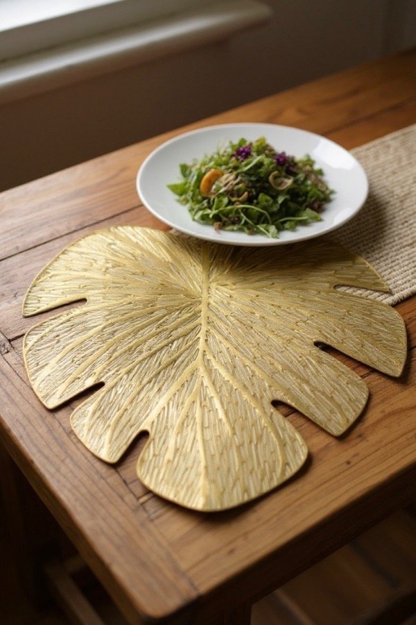 Producto - Centro de mesa forma de hoja dorado