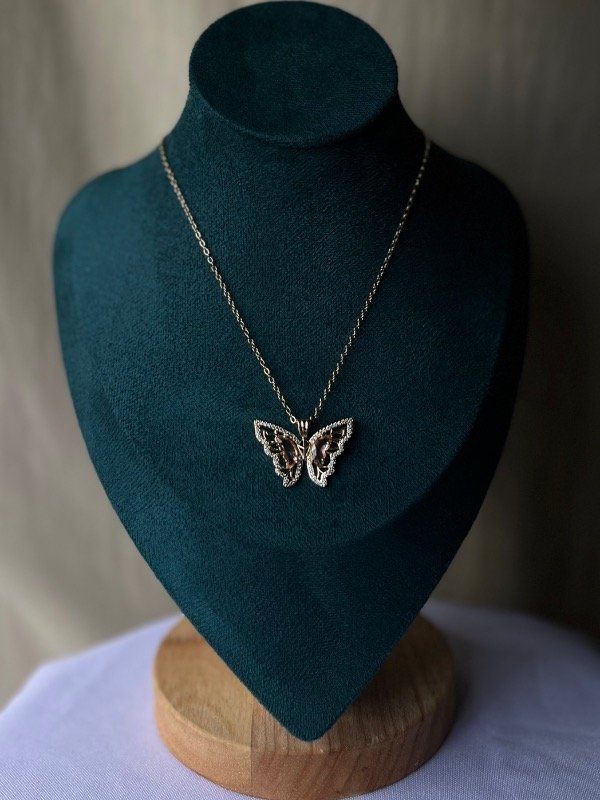 Producto - Cadena mariposa acero dorado