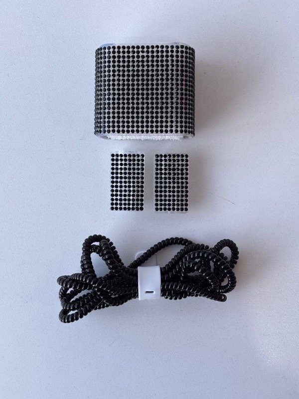 Producto - Protector para cargador Iphone 20w completo negro strass