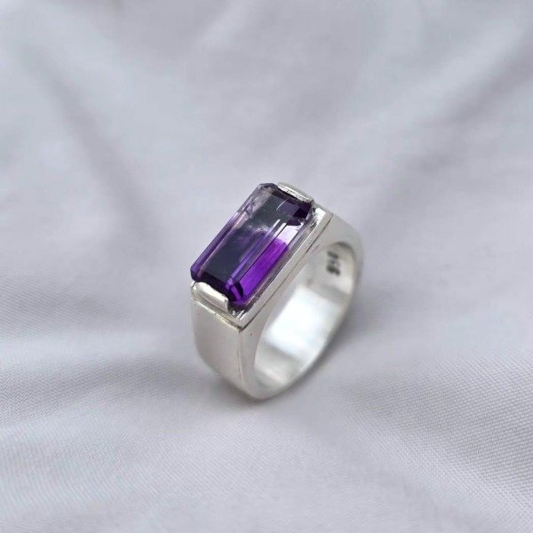 Producto - ANILLO ENCAMISADO AMATISTA BICOLOR