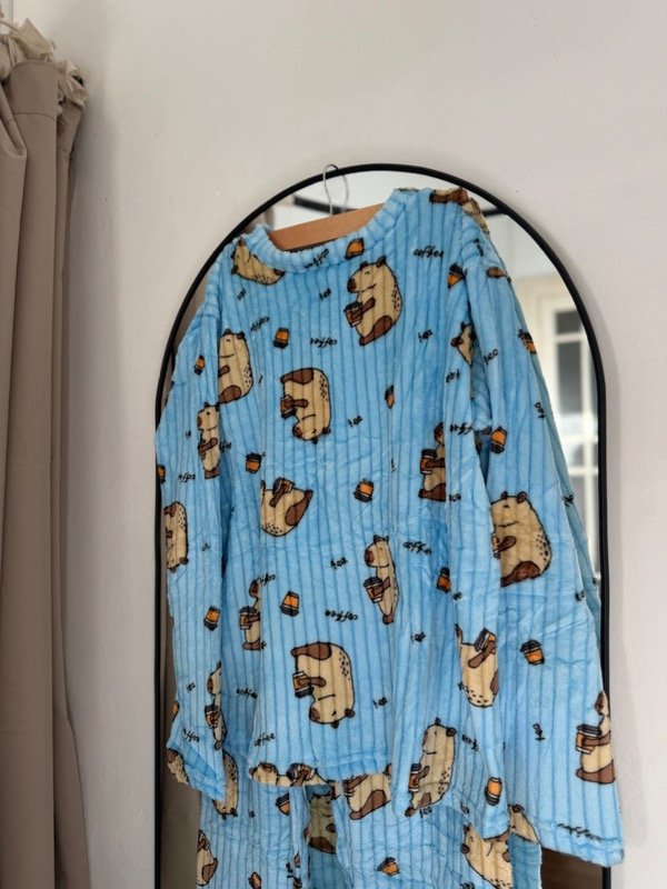 Producto - Pijama polar soft carpinchito