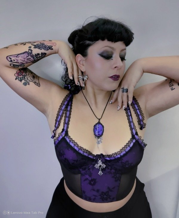 Producto - Camafeo Purple Vamps