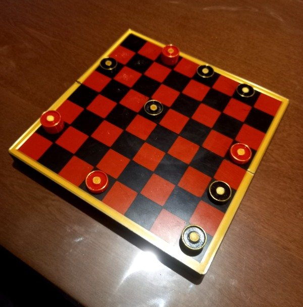 Producto - Juego de damas deluxe - plegable y magnético - 2