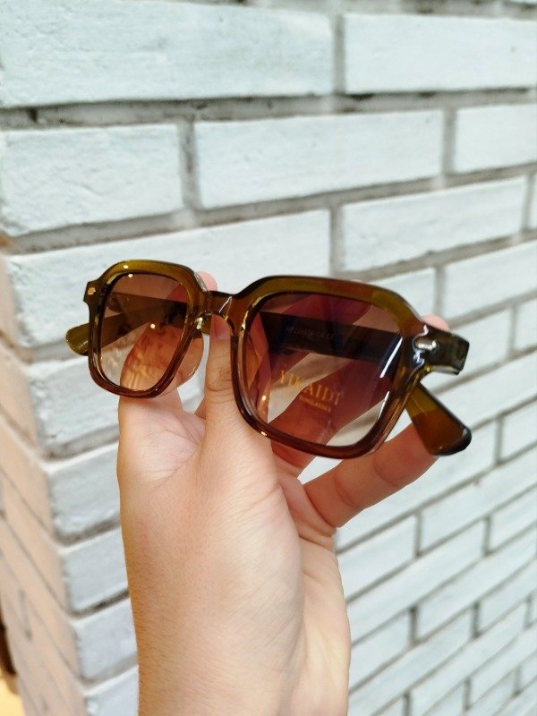 Producto - Anteojos #3 Oliva