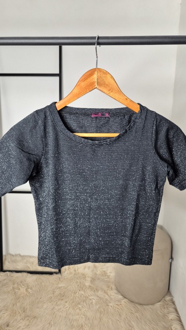 Producto - Remera corta brillitos
