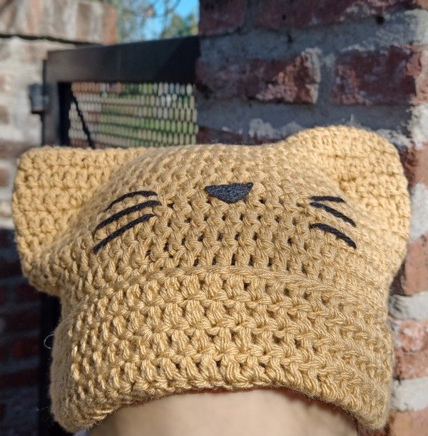 Producto - Gorro Orejas Gatito marrón