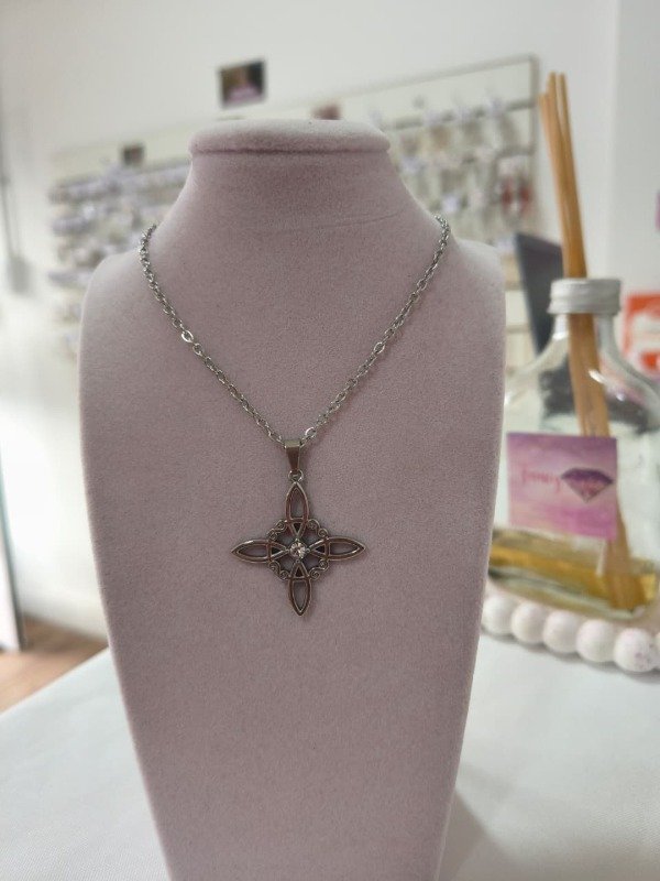 Producto - Cadenita nudo de bruja strass aq