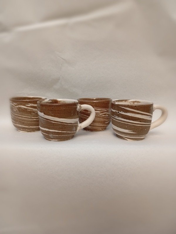 Producto - Set de tazas coloreadas