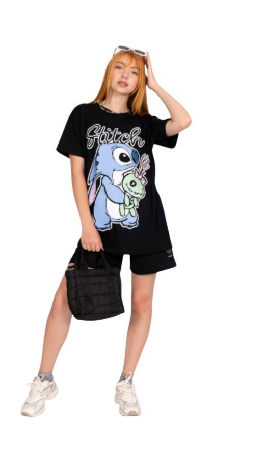 Producto - REMERA ABRAZO DE STITCH NOT ALONE NEGRA
