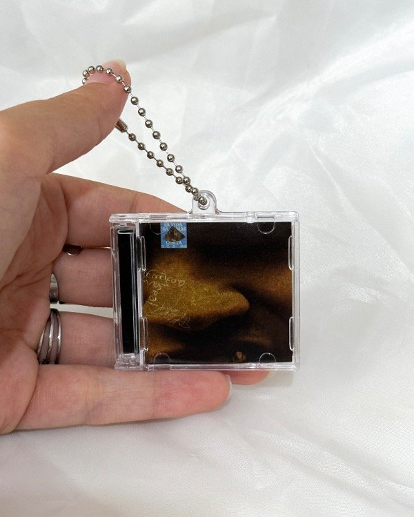 Producto - Llavero Mini CD LA VIDA ERA MÁS CORTA con NFC - Milo J