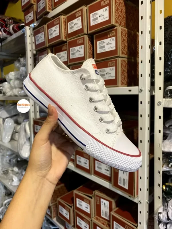 Producto - Converse Blanca sin plataforma