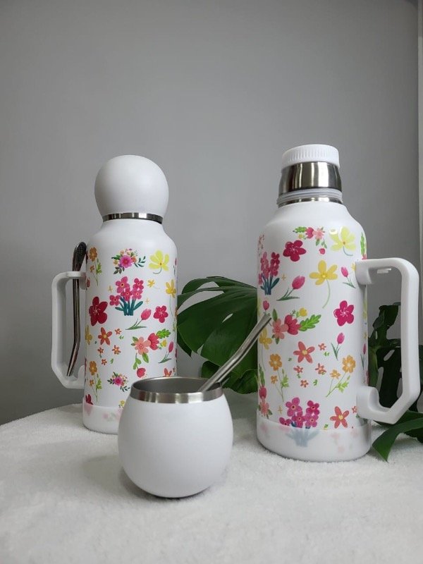 Producto - Set termo 1.3 L + mate + bombilla + base antideslizante (blanco con flores)