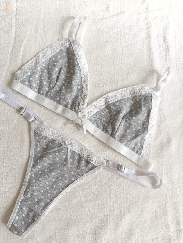 Producto - CONJUNTO LOVE GRIS/BLANCO