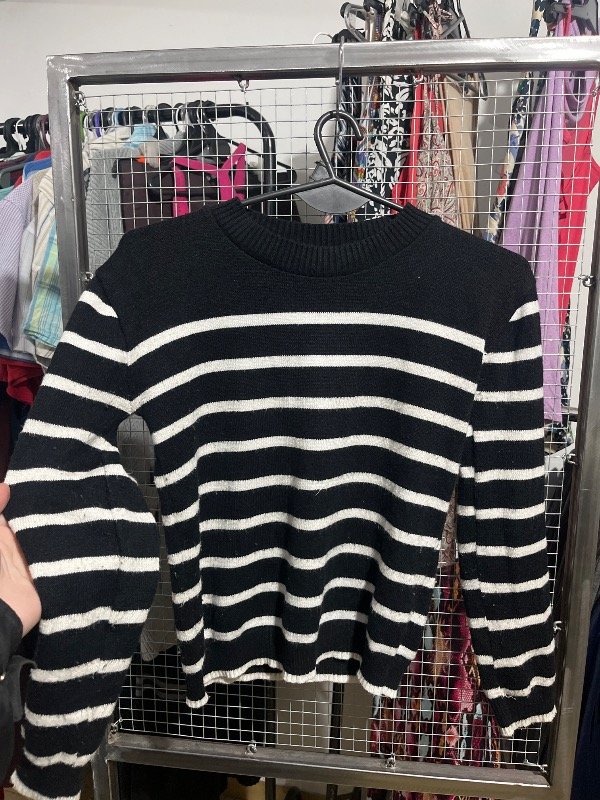Producto - Sweaters //line white// talle L