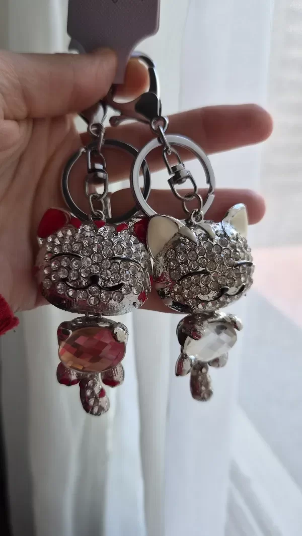 Producto - Llavero michi con strass