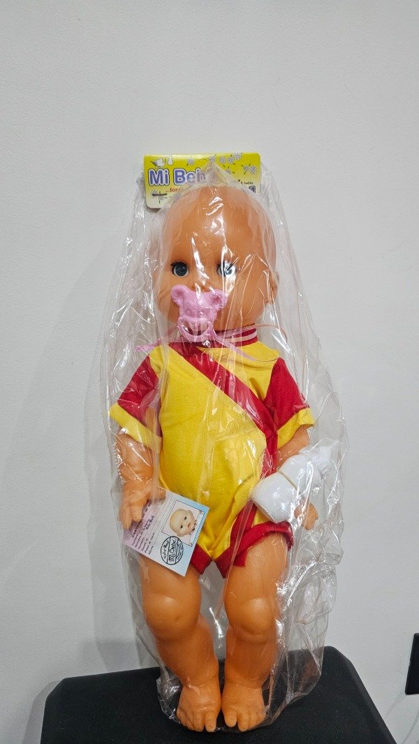 Producto - Bebe Bebote Con Mamadera Y Chupete Yoly Bell 42 cm