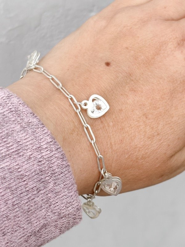 Producto - Pulsera con Dijes corazones