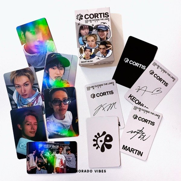 Producto - PHOTOCARDS x55u HOLOGRAFICAS CORTIS