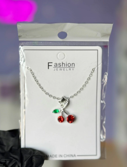 Producto - Cadenita cereza con strass
