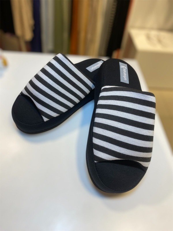 Producto - PANTUFLONES MULTIRAYAS