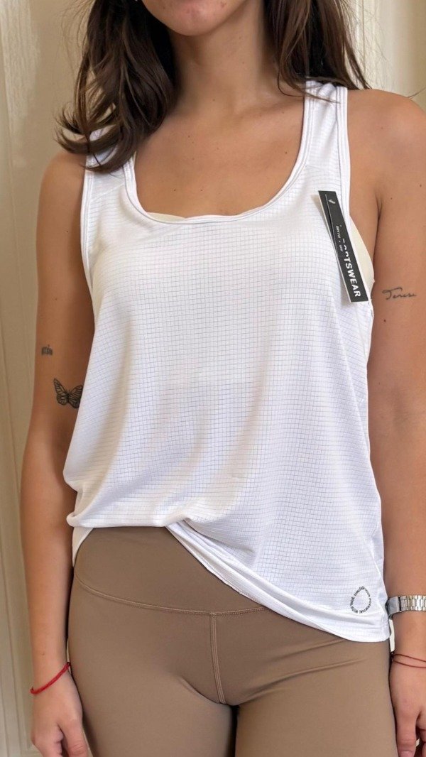 Producto - Musculosa yage