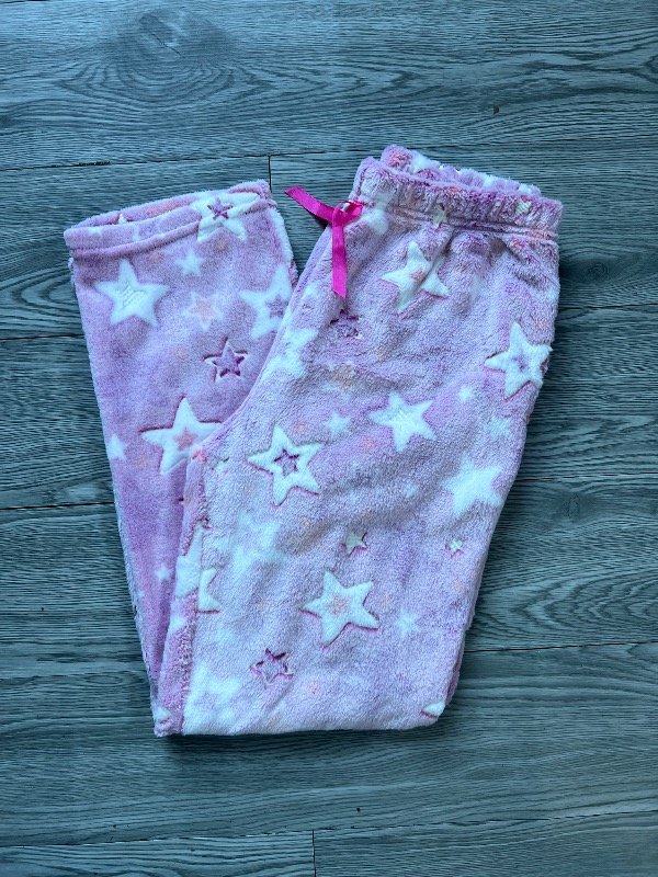 Producto - Pantalón plush luminoso blanco estrellas violeta