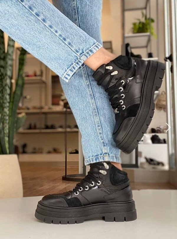 Producto - BORCEGO ARYA NEGRO