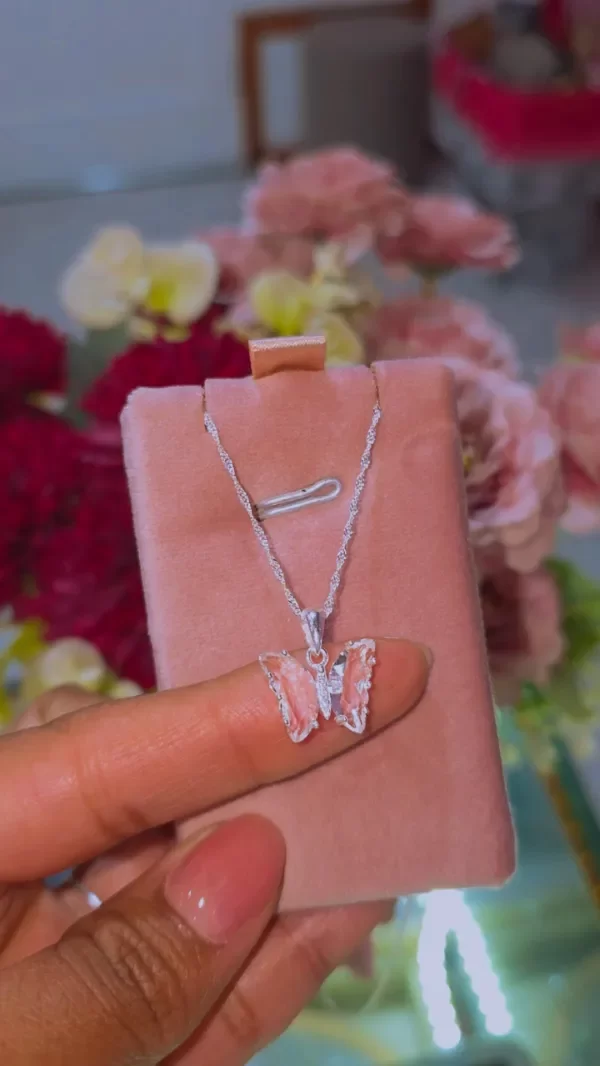 Producto - Collar mariposa cubic transparente PL