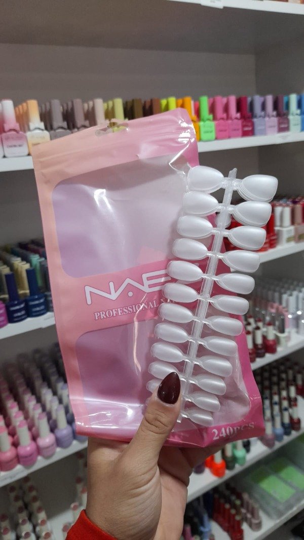Producto - Tips almendras cortos MATTE 240pcs NAEZ