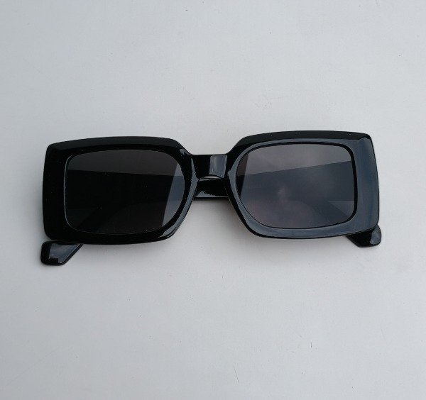 Producto - LENTES DE SOL RECTANGULAR NEGRO
