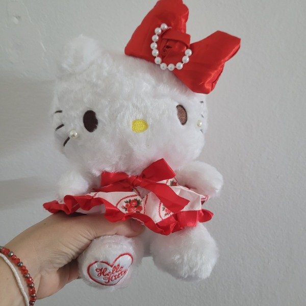 Producto - PELUCHE HELLO KITTY RED FLOWER