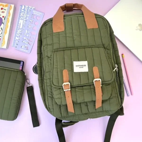 Producto - Mochila verde matelasse